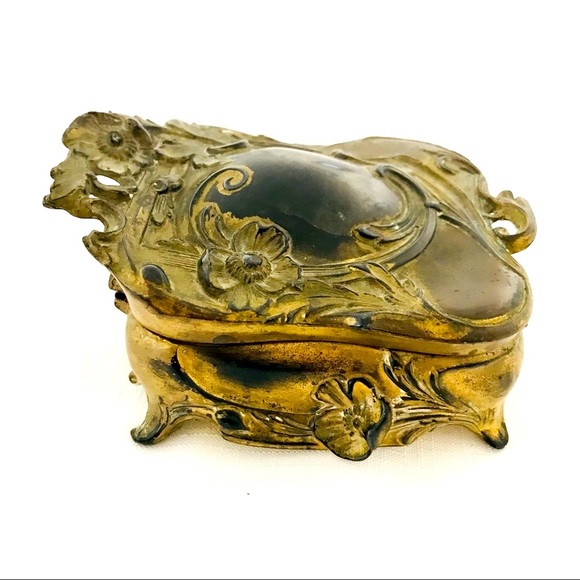 Metal Jewelry Box / Art Nouveau / Vintage / Host Pick - Picture 2 of 13